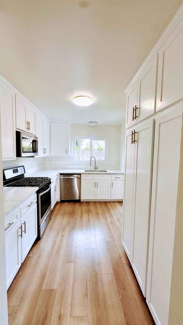 Building Photo - 120A Unit A