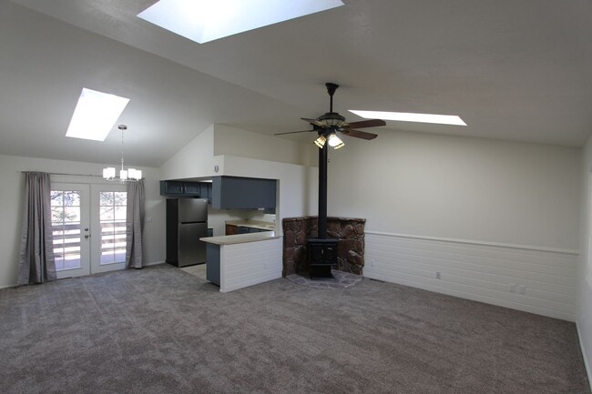 Photo - 3 Bed, 2 Bath Cabin Home with Fenced Backy...