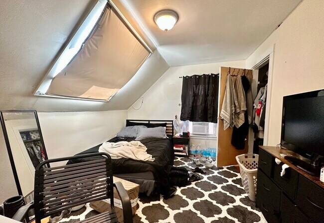 Photo - 22 Highgate St