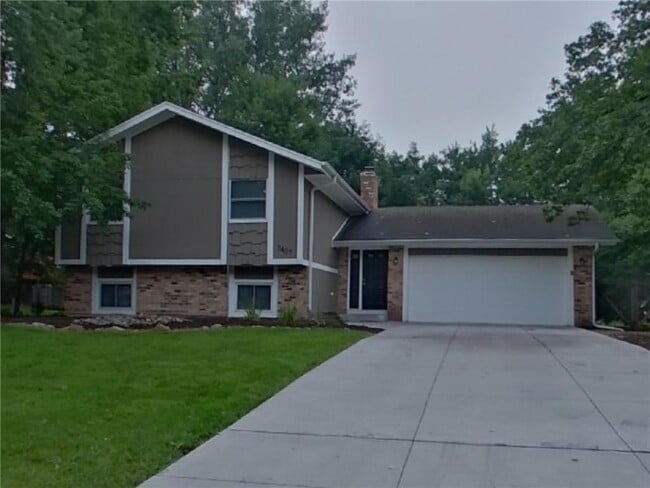 Building Photo - 7407 Laredo Dr Rental