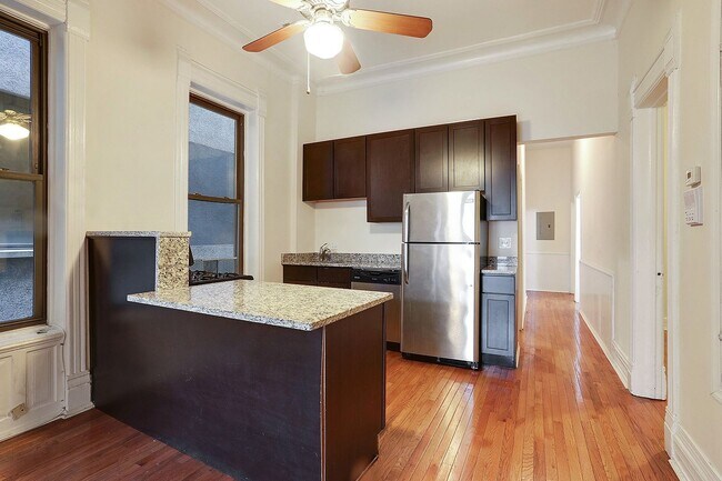 Photo - 2050 W North Ave Unit 3
