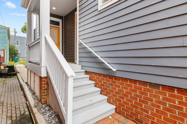 Photo - 2102 E Broad St