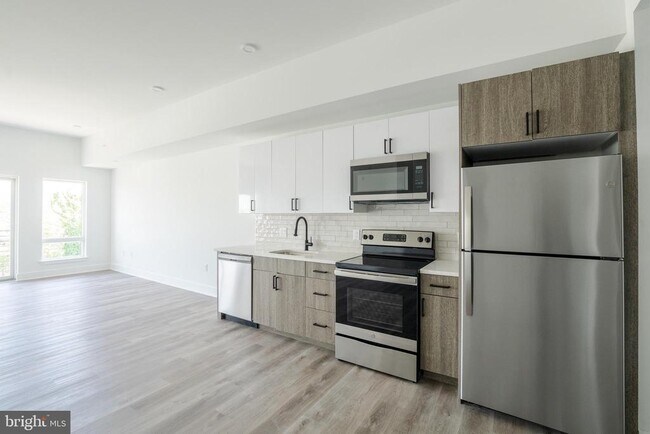 Photo - 1420 Point Breeze Ave Unit 408