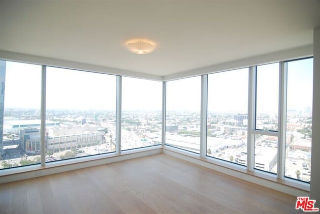 Photo - 889 Francisco St Unit 2406