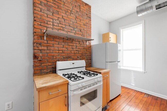 Photo - 5262 Butler St Unit 5262 Butler Street 2nd Floor