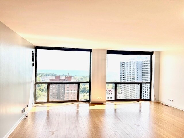 Photo - 4343 N Clarendon Ave Unit 2504