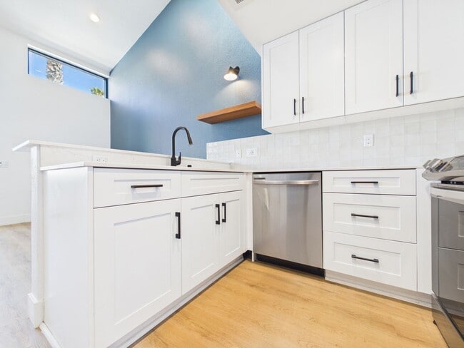 Photo - Girard Lofts