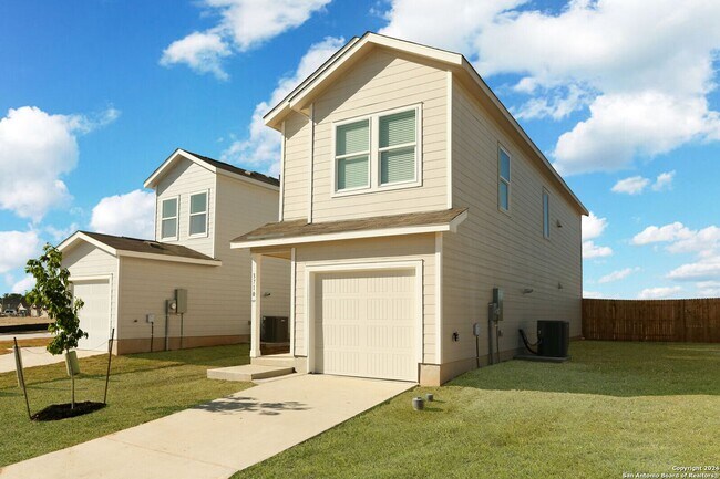 Photo - 3710 Millbrook Wy