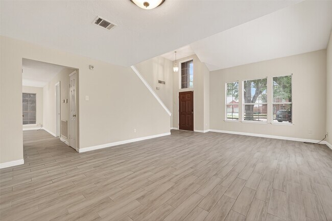 Photo - 11227 Travelers Way Ln