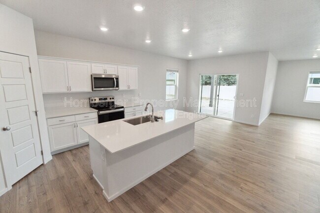 Photo - 5508 W Jamestown Ln
