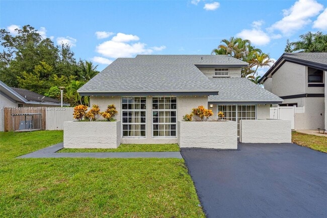 Photo - 8351 SW 39th Ct Casa