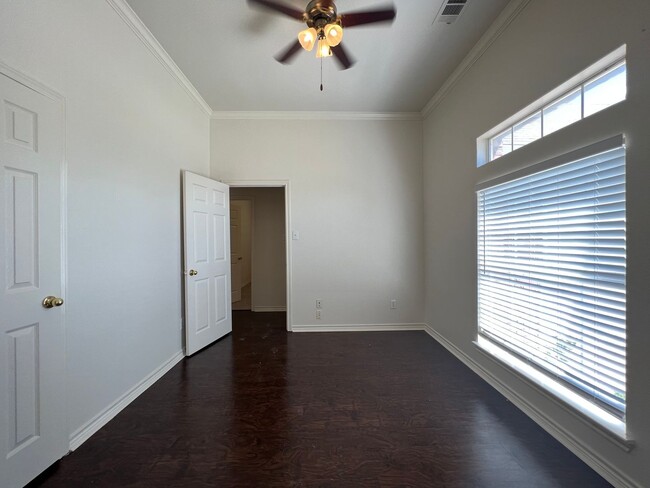 Photo - 1141 Nickerson Ln