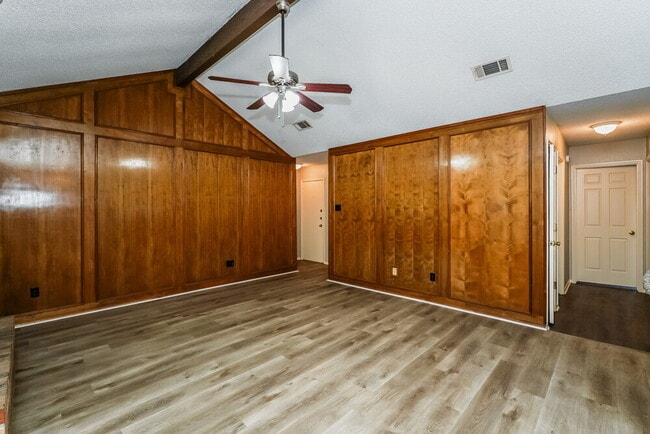 Photo - 709 Daniels Dr