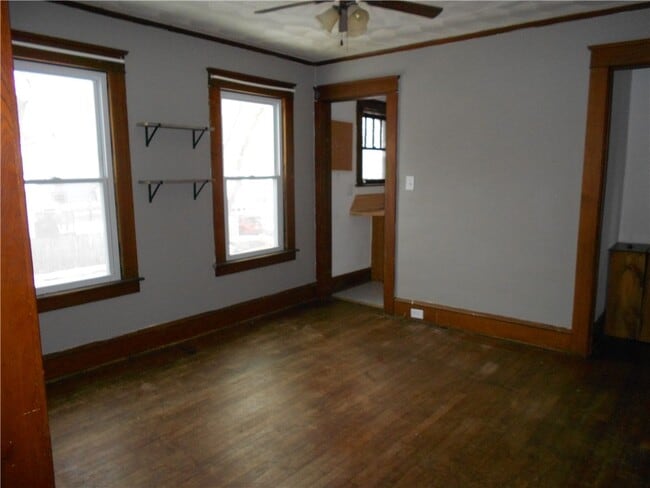 Photo - 707 Southport St