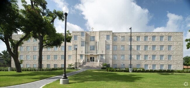 Building Photo - St. Elizabeth Place Rental