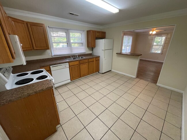 Photo - 3br House close to campus FOR RENT - FALL 2026 PRELEASE