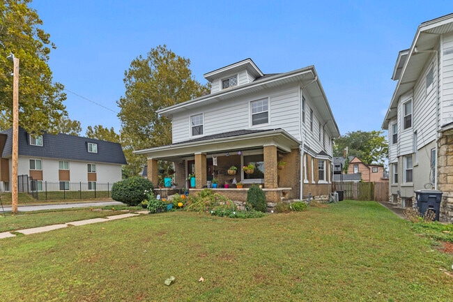 Photo - 315 Garfield Ave