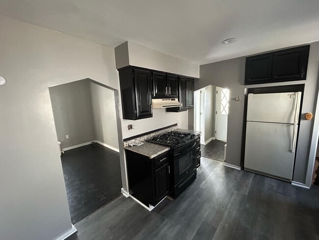 Photo - 3 bed 1 bath House for rent in Crafton!