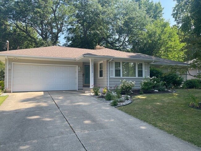 Three Bedroom Home in Kalamazoo - Three Bedroom Home in Kalamazoo