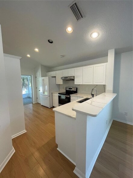 Photo - 5033 Prairie View Way