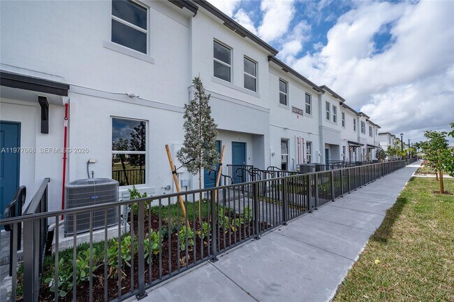 Photo - 12426 SW 248th St