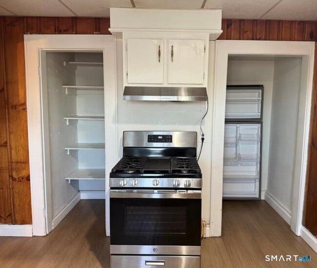 Photo - 1566 North Ave