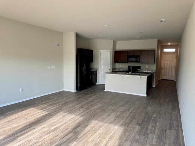 Photo - 6509 NW Vandergriff St