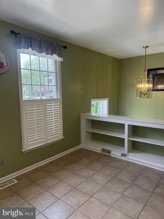Photo - 32 Alderman Ct