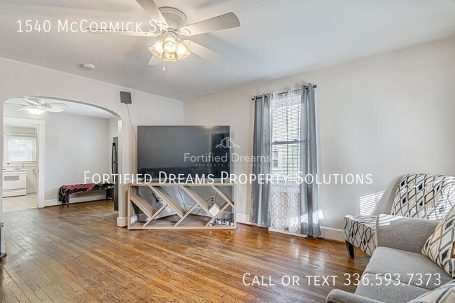 Photo - 1540 McCormick St