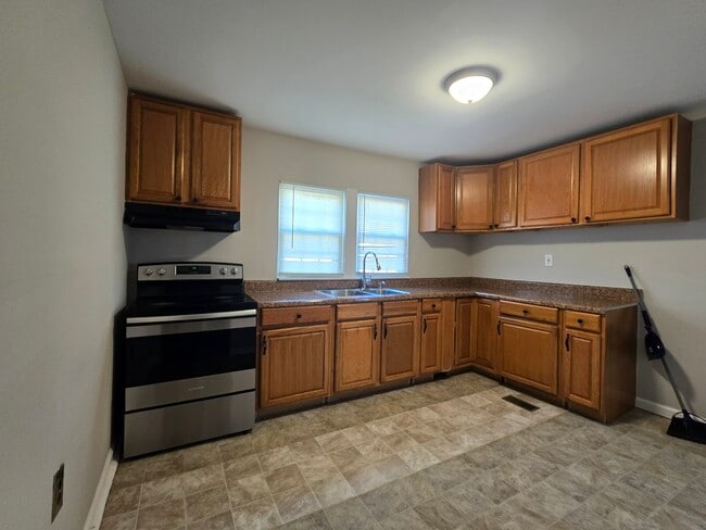 Photo - 316 E Highland Dr