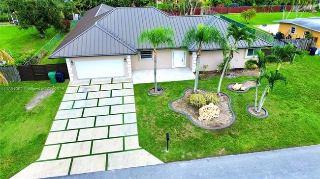 Building Photo - 17501 SW 92nd Ct Rental