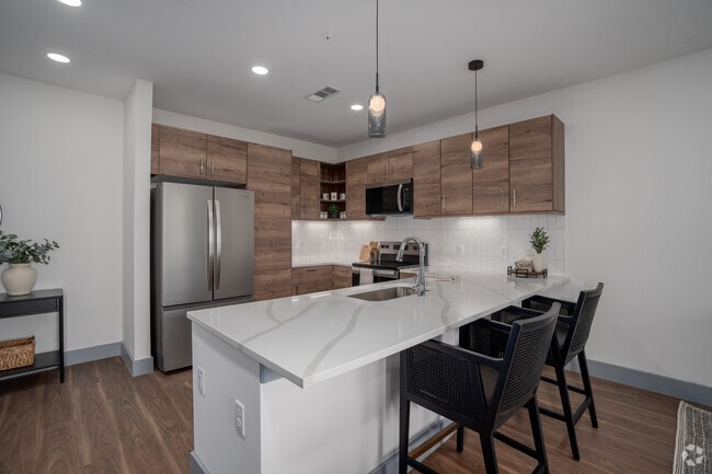 1BR, 1BA - 795SF - Kitchen