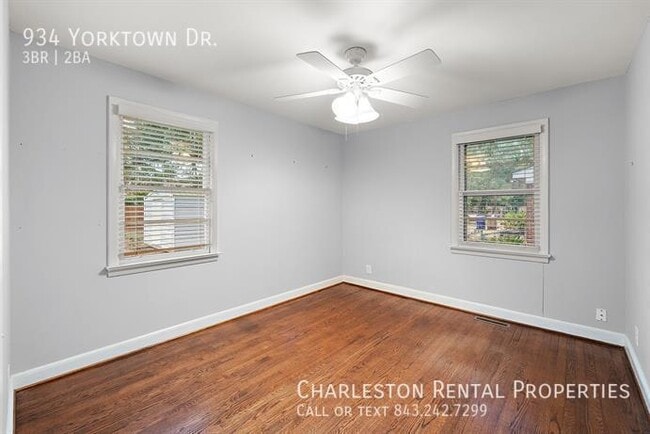 Photo - 934 Yorktown Dr