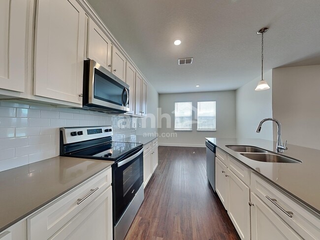 Photo - 2108 Saffron Walden Dr