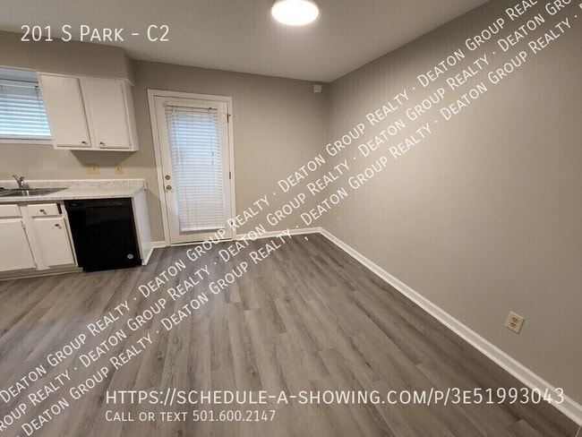 Photo - 201 S Park-C2