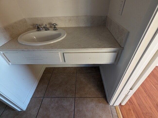 Sink across from shower stall - 251 Coventry Dr Unit D