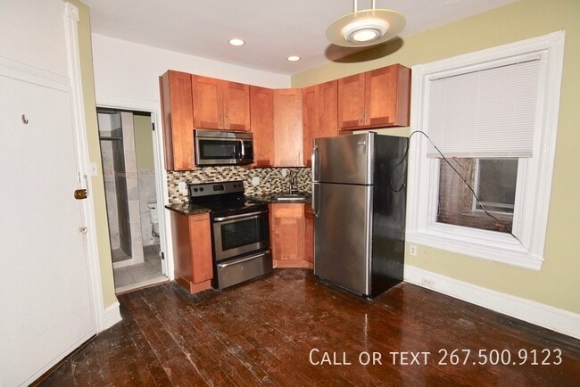 Lovely Junior 1BR / 1BA Apartment Availabl... - Lovely Junior 1BR / 1BA Apartment Availabl... Unit 3F