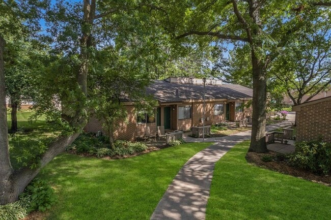Pine Creek Apartments