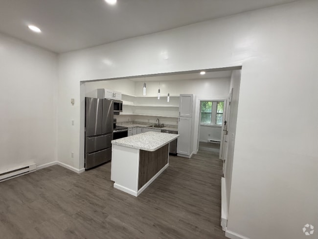 Building Photo - 11 Trinity Pl Rental