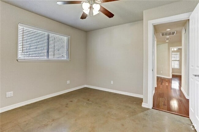 Building Photo - 2513 Wilson St Rental
