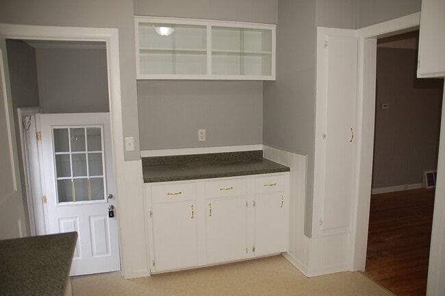 Photo - 3517 Herrick St