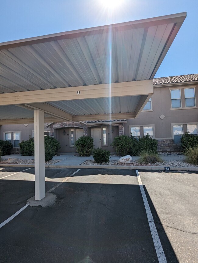 Photo - Fossil Hills Townhomes 3 Bed 2.5 Bath Unidad 53