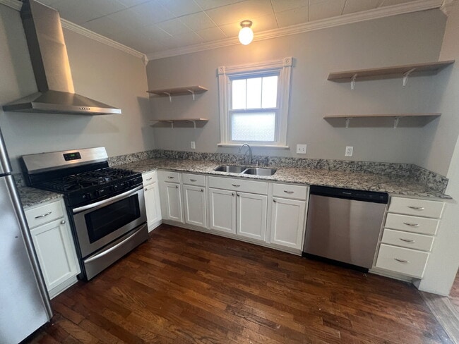 Photo - Downtown Home - with Appliances (including Dishwasher)