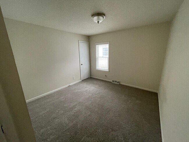 Bedroom - 1708 Carl St
