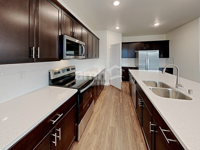 Photo - 703 Terrain Star Ave