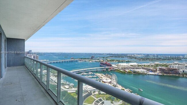 Photo - 50 Biscayne Blvd Unidad 5406