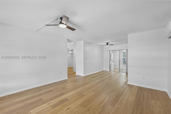 1103 S F St