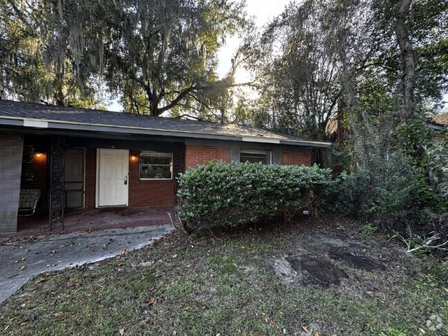 Building Photo - Duplex For Rent Rental