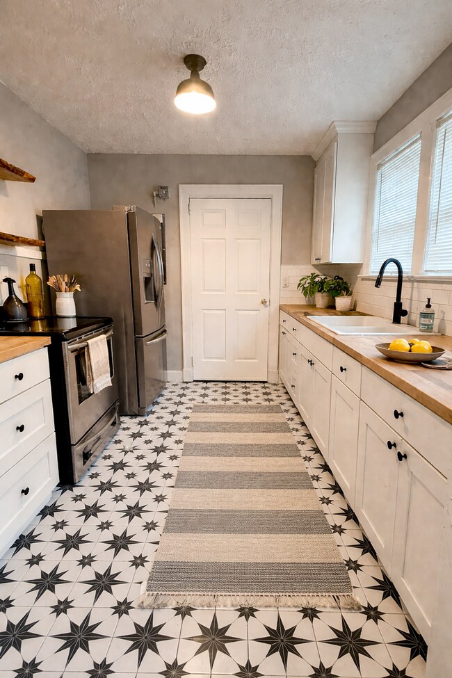 Kitchen, (Virtual staged). - 2589 Park St Unit 2589