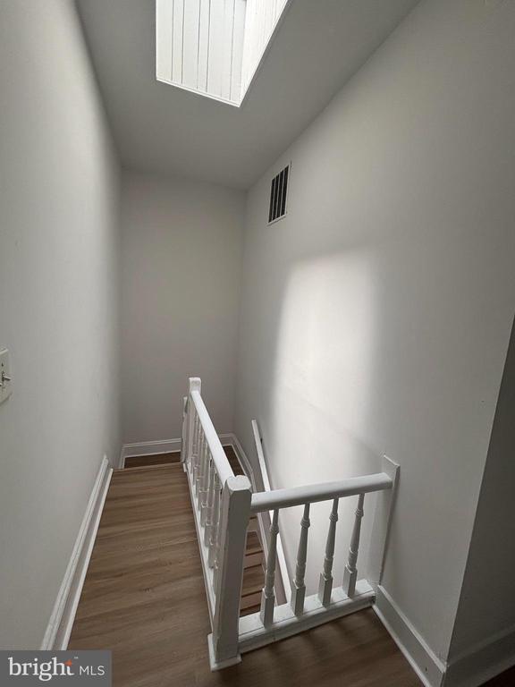 Photo - 2023 Division St